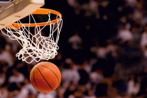 kering.com-极限滑板运动员训练方法多样化发展，极限运动 滑板