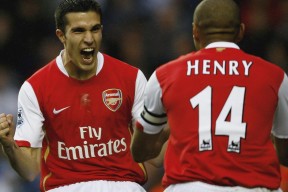 开云体育在线赛事直播-英超疯狂反击：速度与激情的完美结合，英超冲刺速度